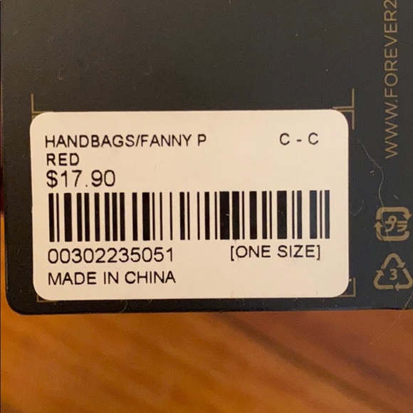 Forever21 Red Fanny Pack NWT - Picture 6 of 6